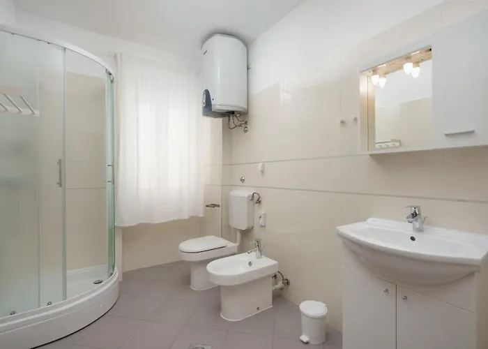 Antons 2 아파트 *