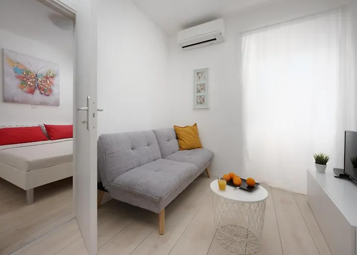 아파트 Antons 2 *