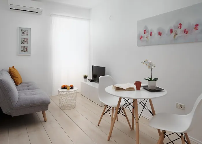 아파트 Antons 2 풀라