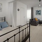 Antons 2 דירה פולה