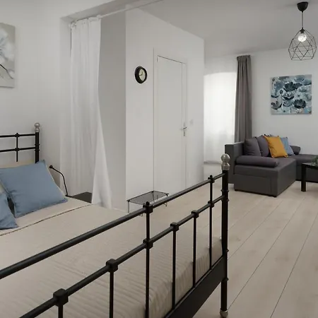 Antons 2 Appartement Pula