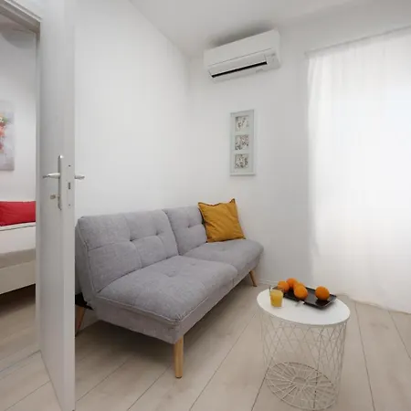 Appartement Antons 2 *