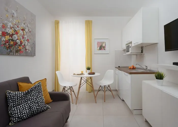 Antons 2 아파트 *