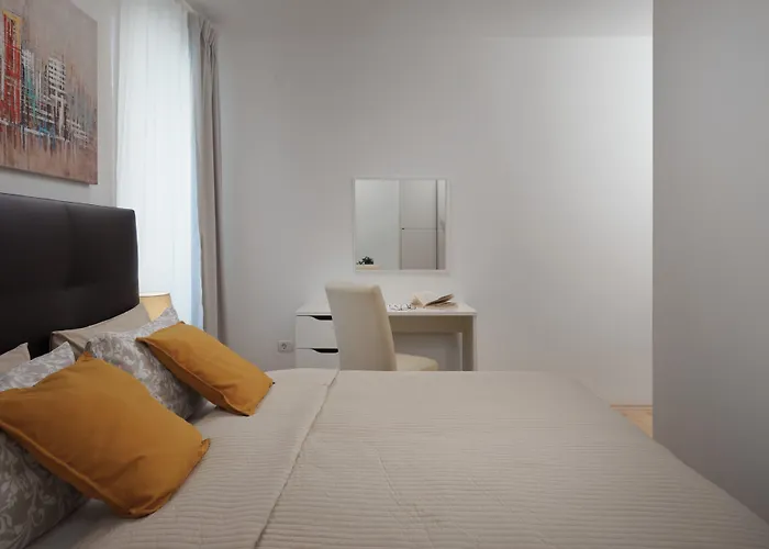 아파트 Antons 2 *